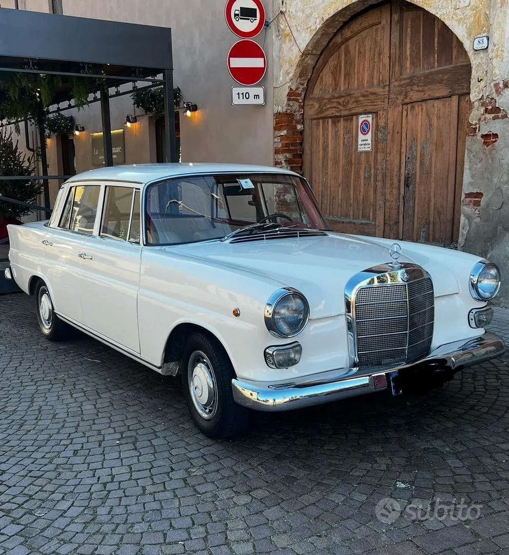 Mercedes-Benz 200
