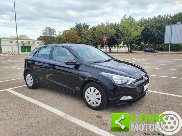Hyundai I20 2017 photo 2