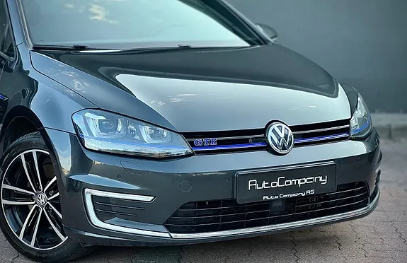 Volkswagen Golf 2017 photo 2
