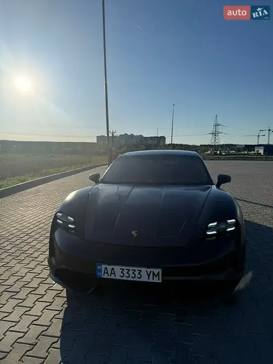 Porsche Taycan