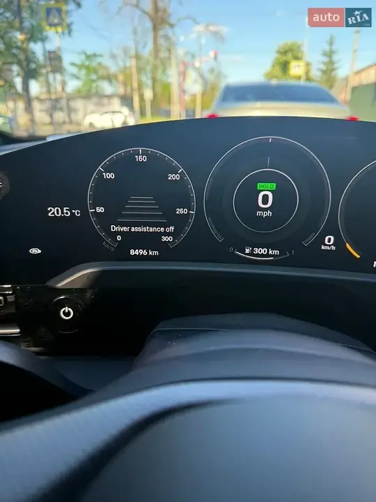Porsche Taycan 2020 photo 2