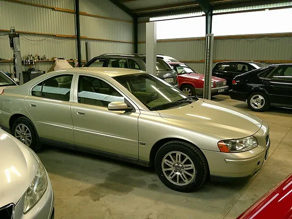 Volvo S60 2005 photo 2