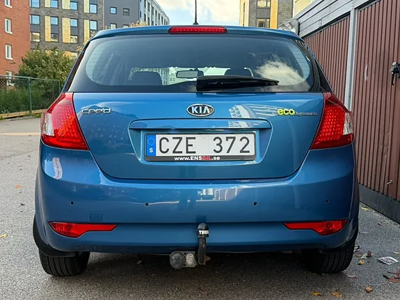 Kia Ceed 2010 photo 4