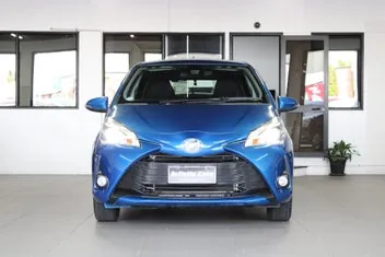 Toyota Vitz 2017 photo 3