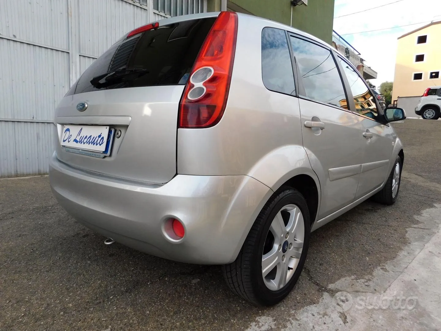 Ford Fiesta 2007 photo 2