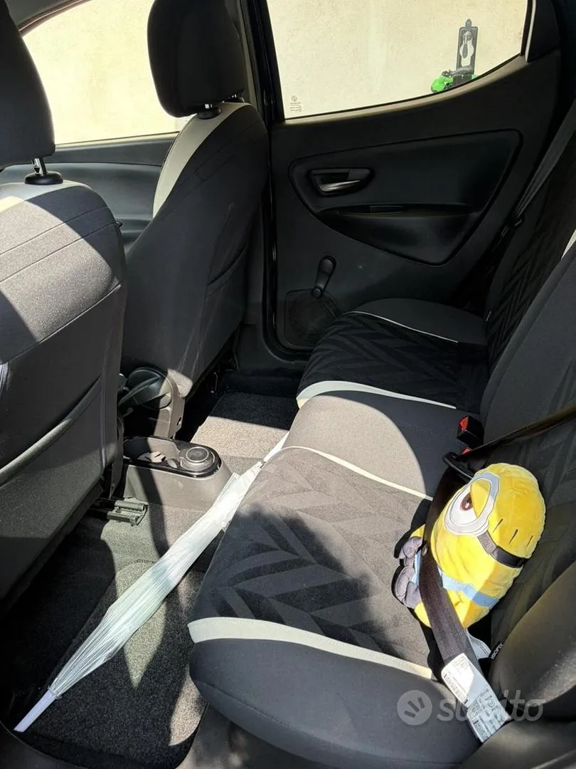 Lancia Ypsilon 2016 photo 4