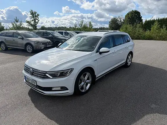 Volkswagen Passat 2016 photo 2