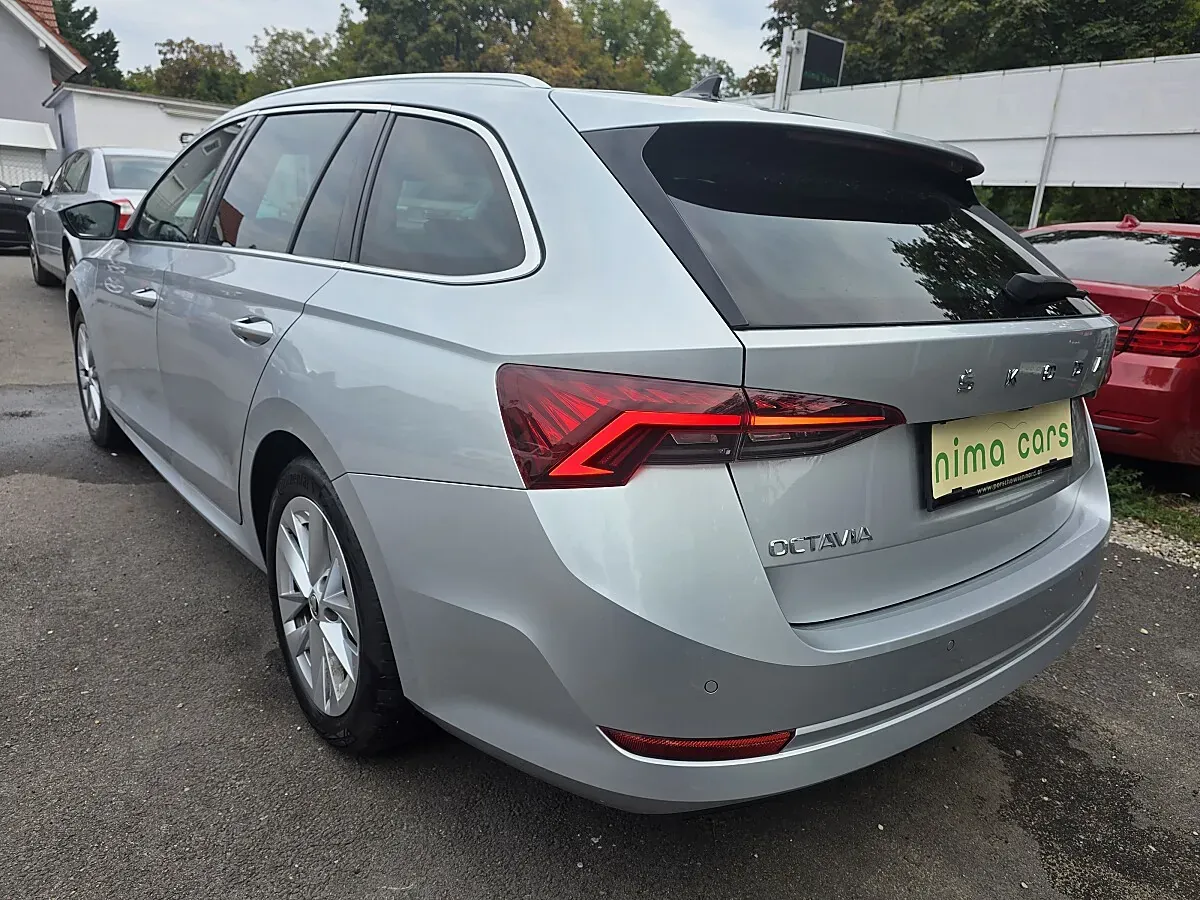 Skoda Octavia 2021 photo 3