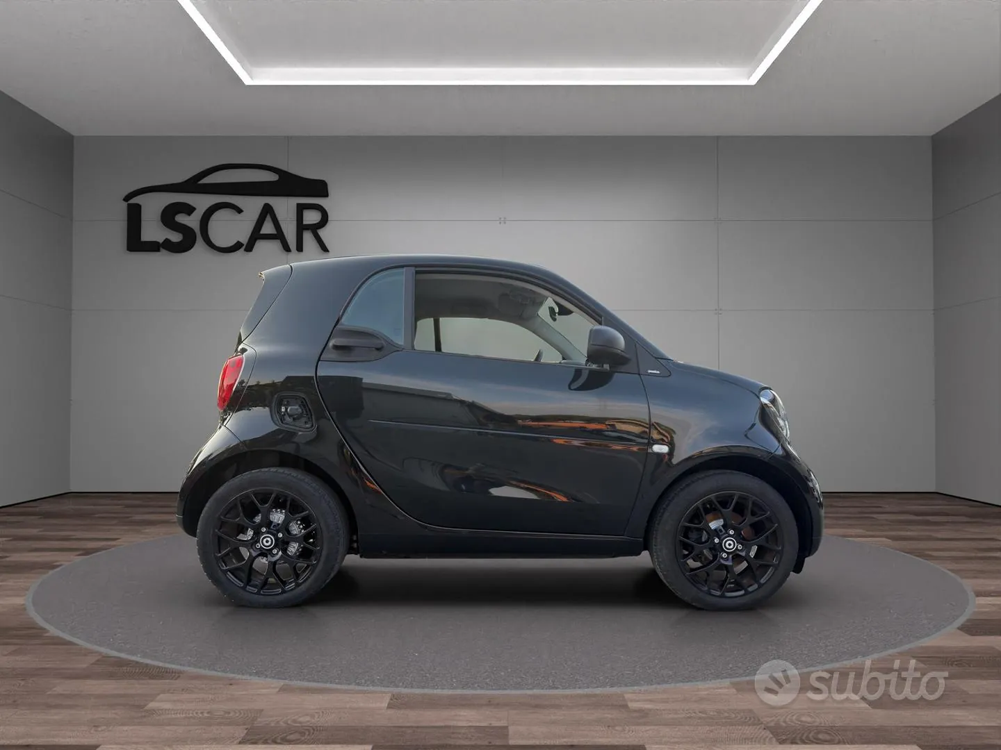 Smart Fortwo 2019 photo 2