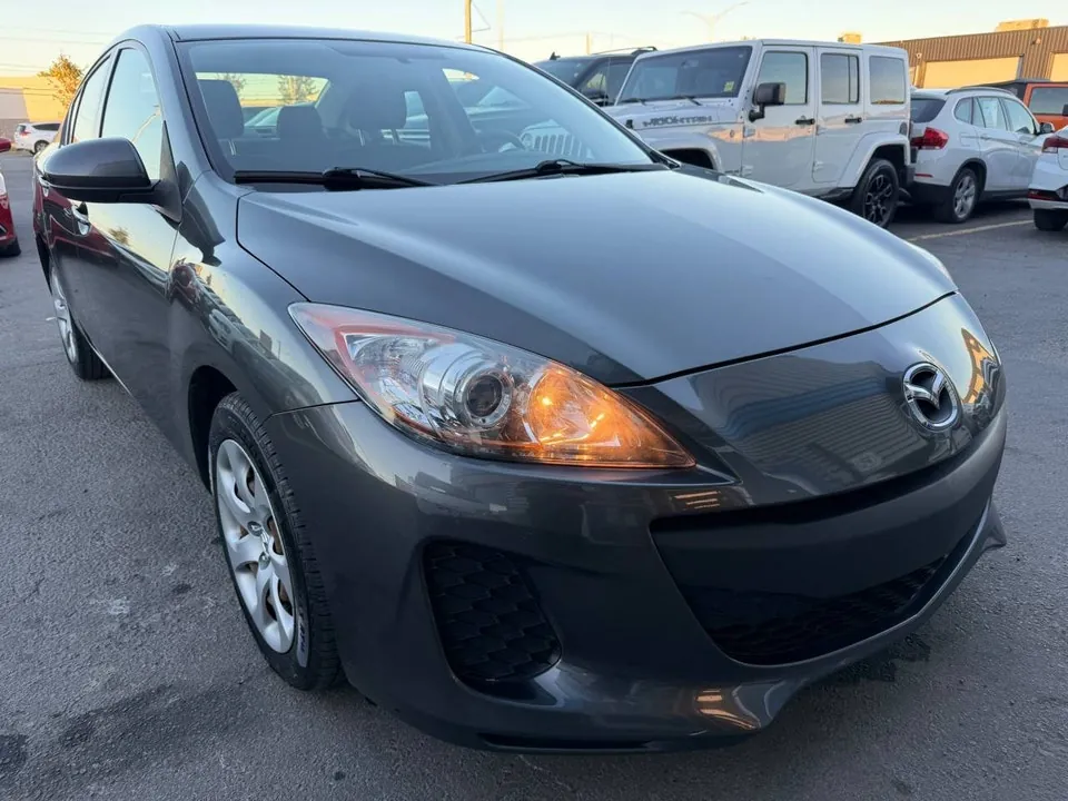 Mazda Mazda3 2012 photo 2