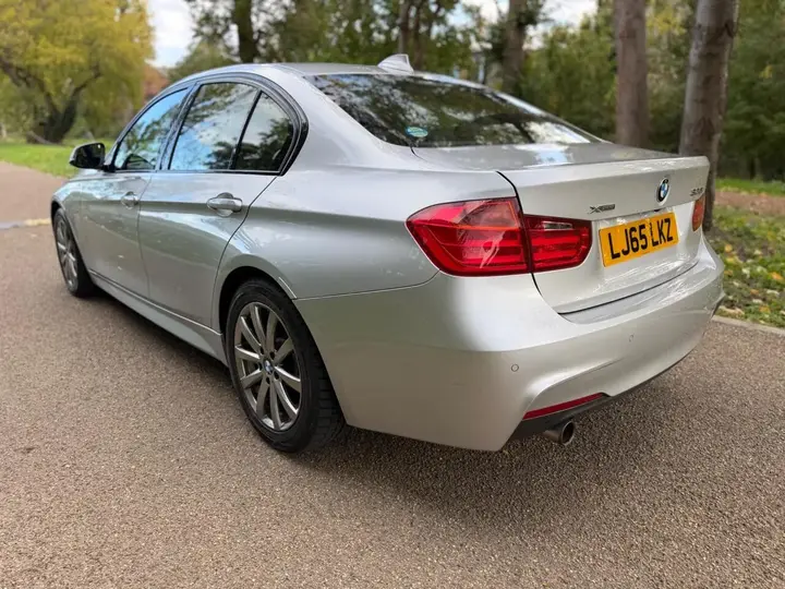 BMW 320I 2026 photo 4