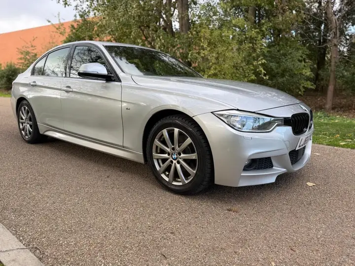 BMW 320I