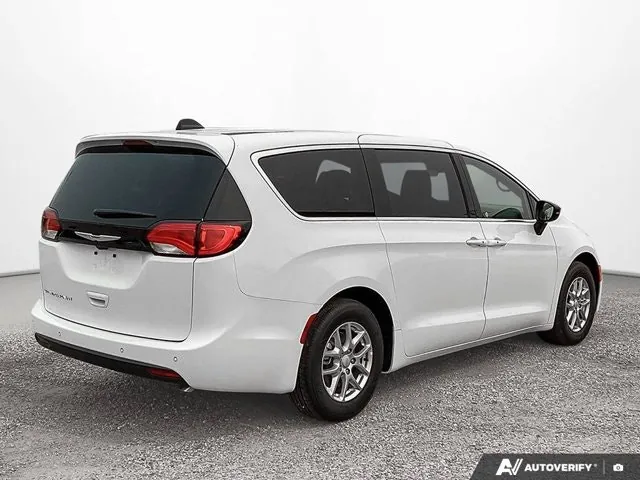 Chrysler Grand Caravan 2027 photo 5