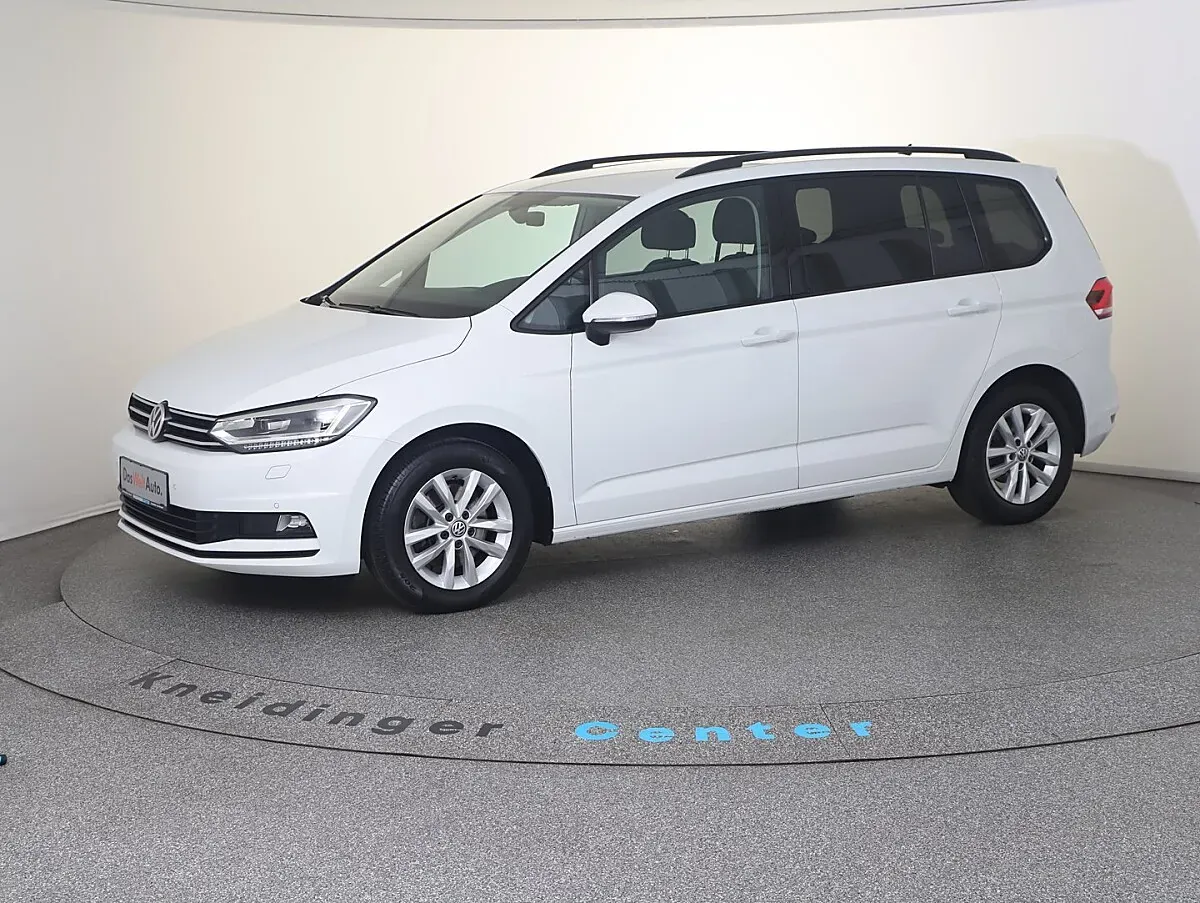 Volkswagen Touran 2019 photo 3