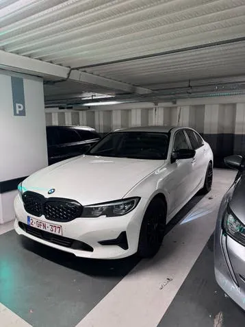 BMW 330E