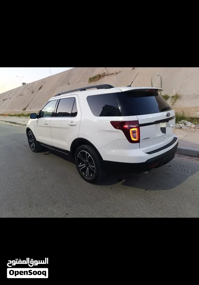 Ford Explorer 2015 photo 4