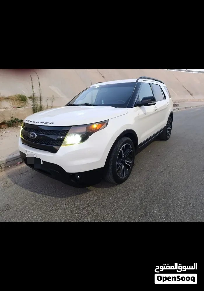 Ford Explorer 2015 photo 2