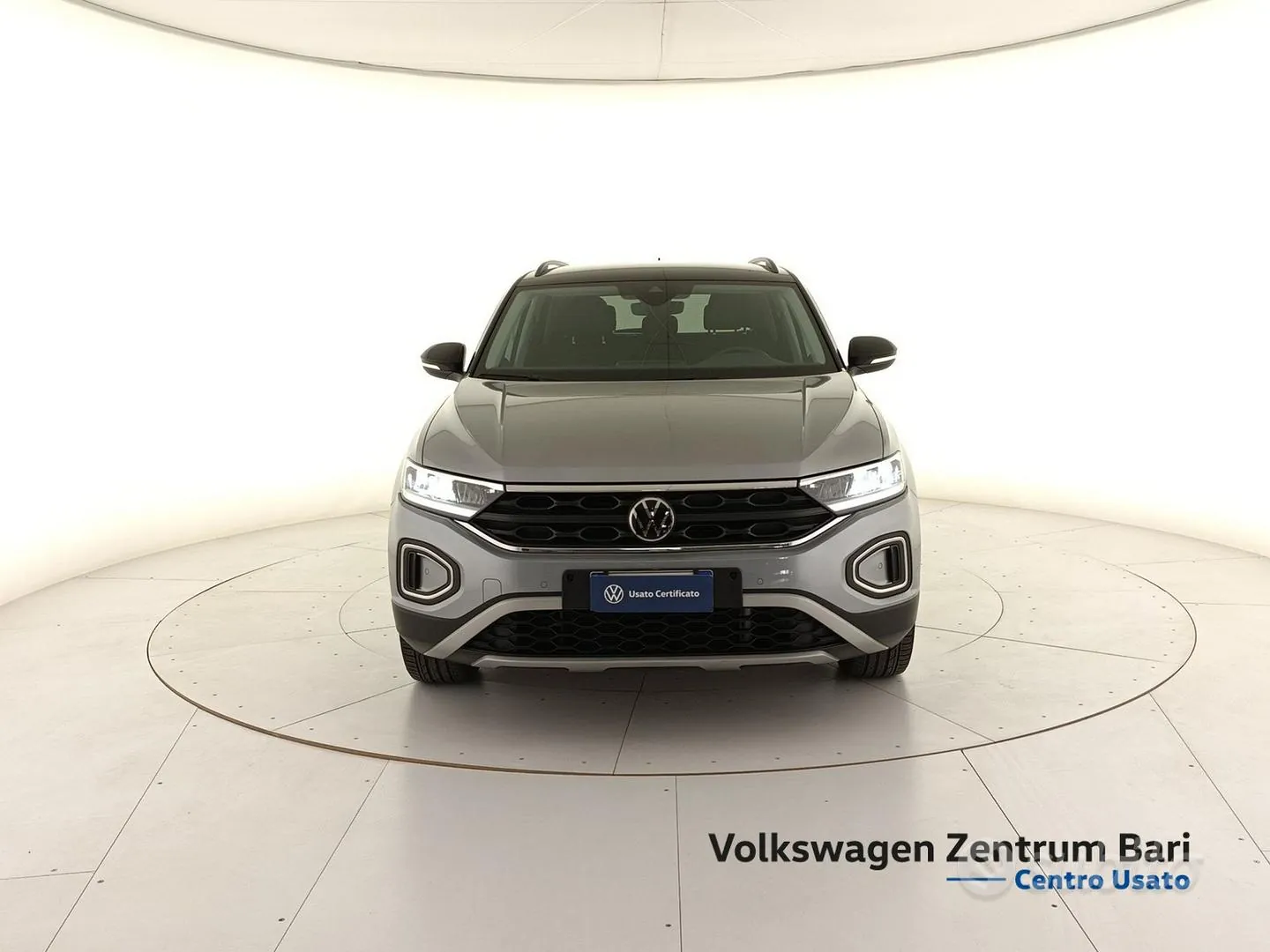 Volkswagen T-Roc 2023 photo 3