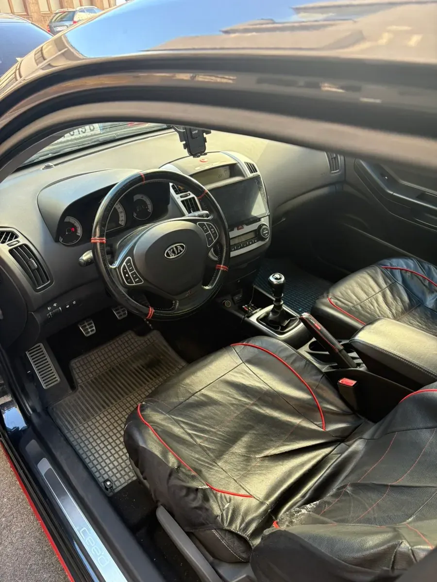 Kia Proceed 2008 photo 2