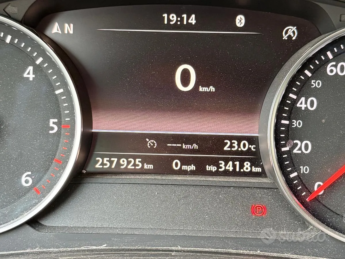 Volkswagen Touareg 2019 photo 2