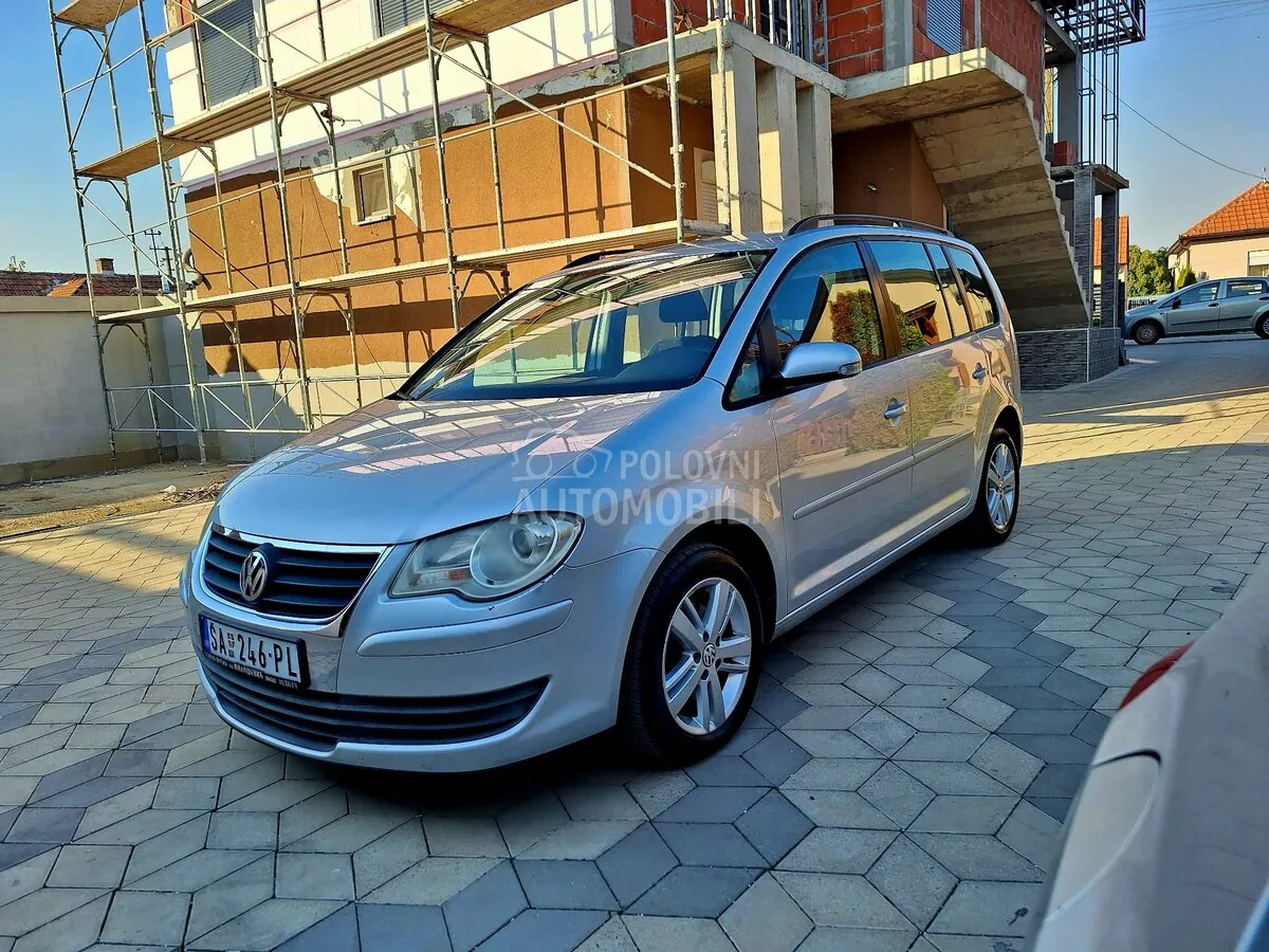 Volkswagen Touran 2007 photo 5