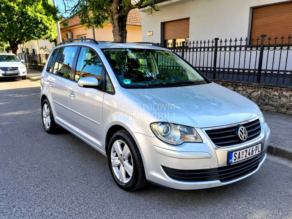Volkswagen Touran 2007 photo 3