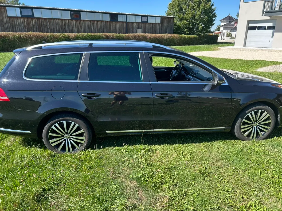 Volkswagen Passat 2013 photo 2