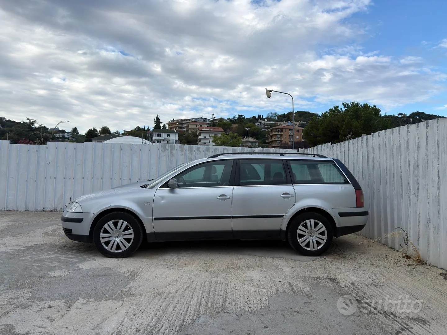 Volkswagen Passat 2002 photo 2