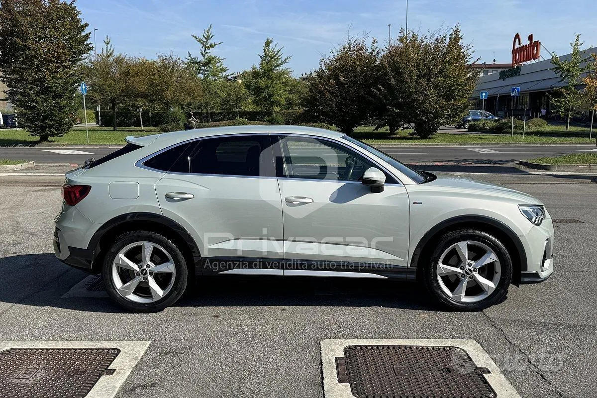 Audi Q3 2020 photo 4