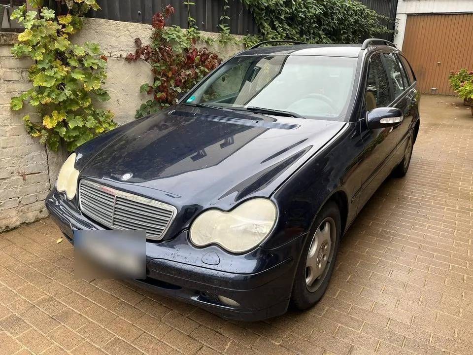 Mercedes-Benz C 180