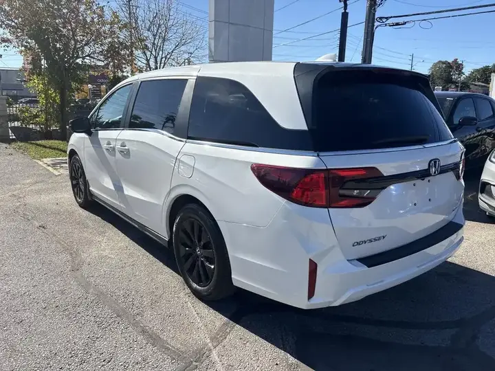 Honda Odyssey 2025 photo 4
