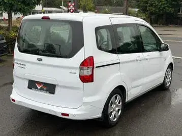 Ford Tourneo Courier 2016 photo 3