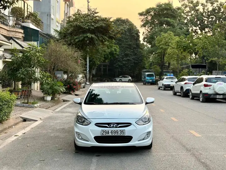 Hyundai Accent