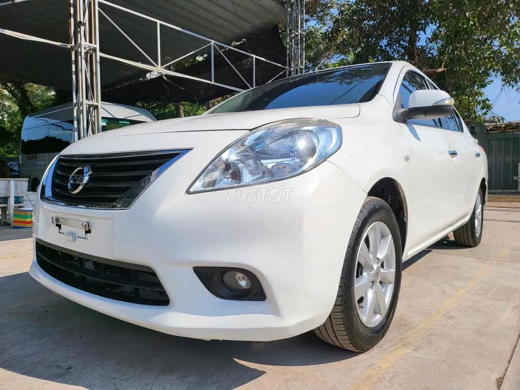 Nissan Sunny 2017 photo 2