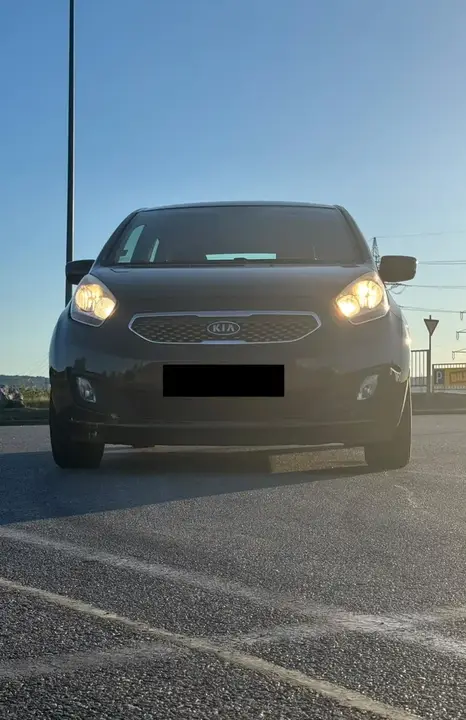Kia Venga 2010 photo 2