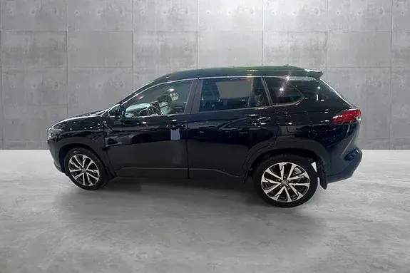 Toyota Corolla Cross 2023 photo 2