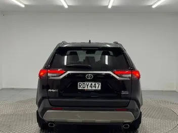 Toyota Rav4 2025 photo 5