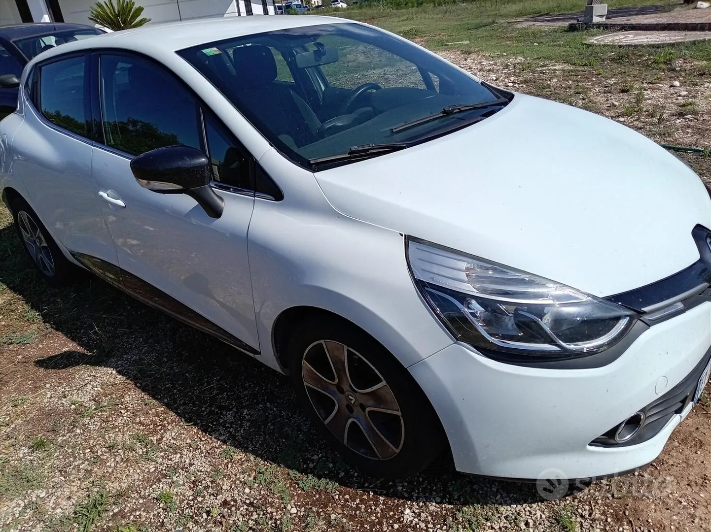 Renault Clio 2015 photo 3