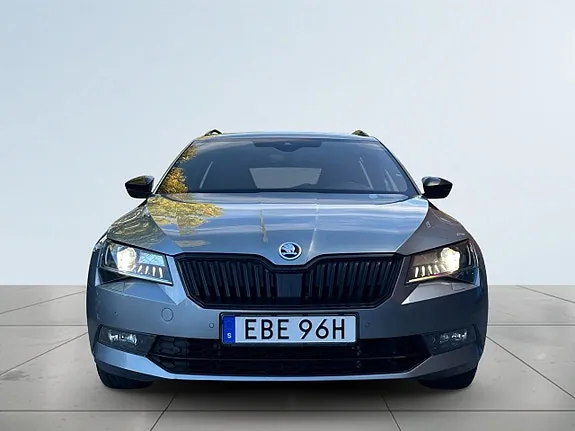 Skoda Superb 2019 photo 2