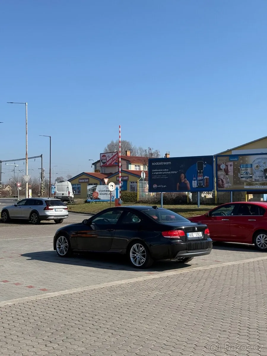 BMW E92 2009 photo 3