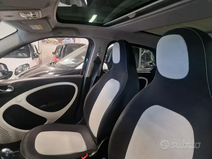 Smart Forfour 2015 photo 5