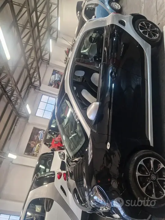 Smart Forfour 2015 photo 2