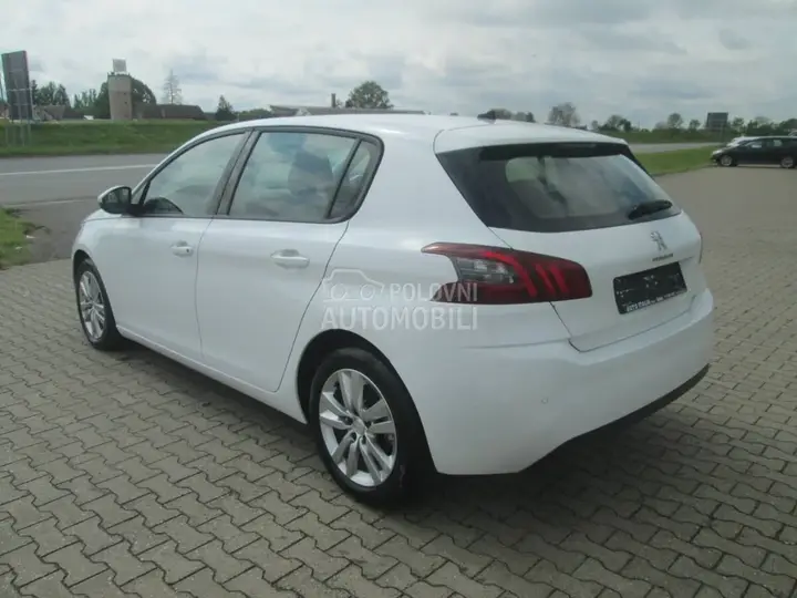 Peugeot 308 2018 photo 3
