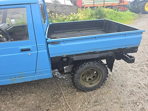 Suzuki Sj 410 1985 photo 2