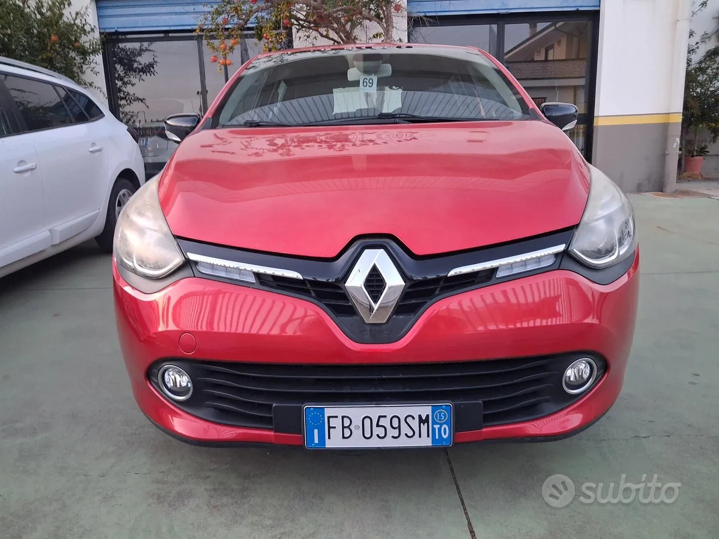 Renault Clio 2015 photo 2