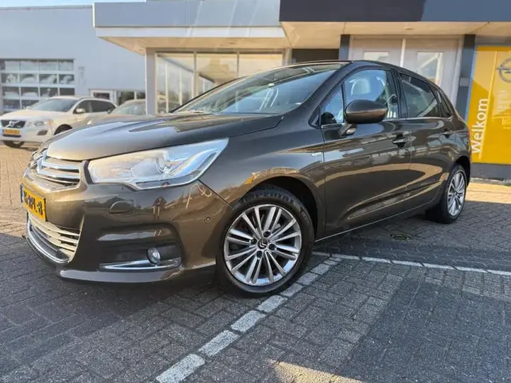 Citroen C4 2011 photo 2