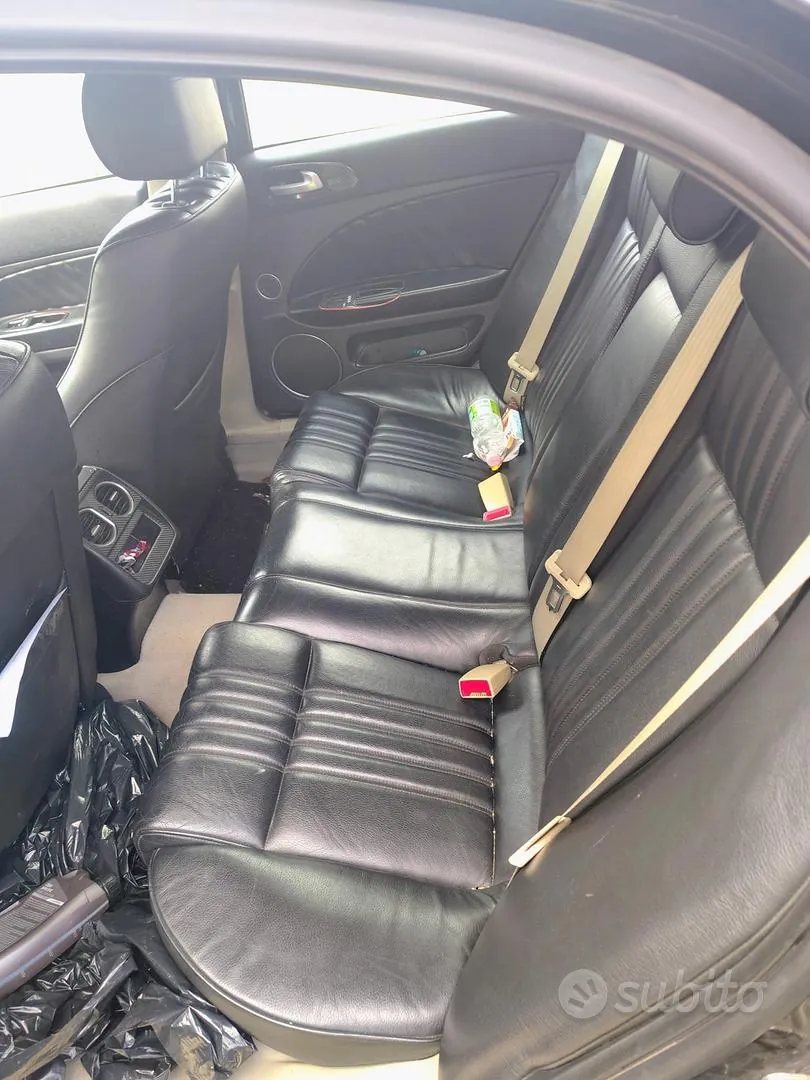 Alfa Romeo 159 2008 photo 4
