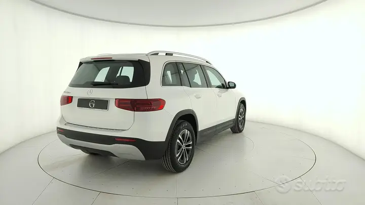 Mercedes-Benz Glb 2025 photo 3