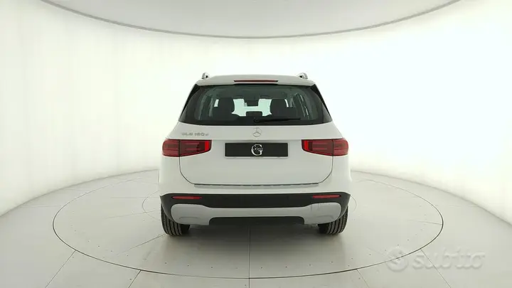Mercedes-Benz Glb 2025 photo 4