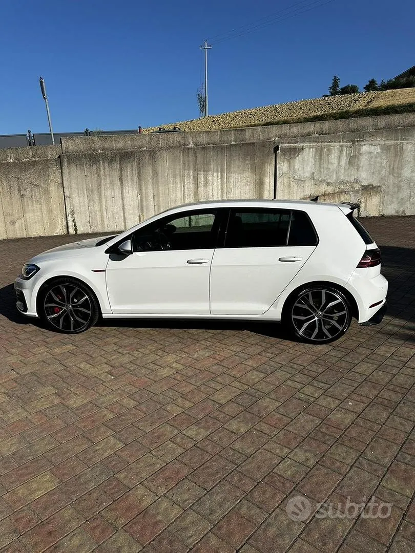 Volkswagen Golf 2019 photo 4